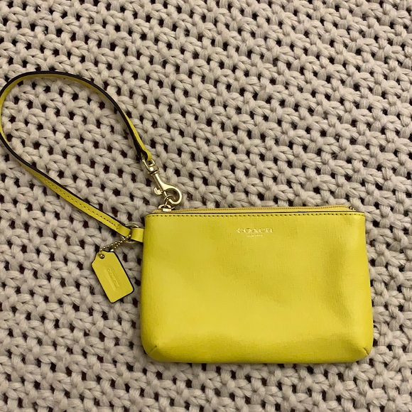 COACH wristlet - Picture 3 of 5
